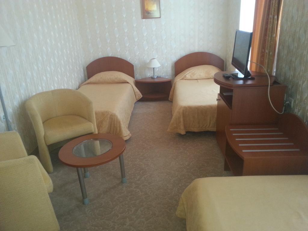 Hotel Perperikon Kŭrdzhali Room photo