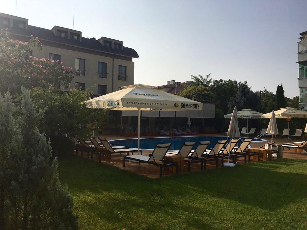 Hotel Perperikon Kŭrdzhali Exterior photo